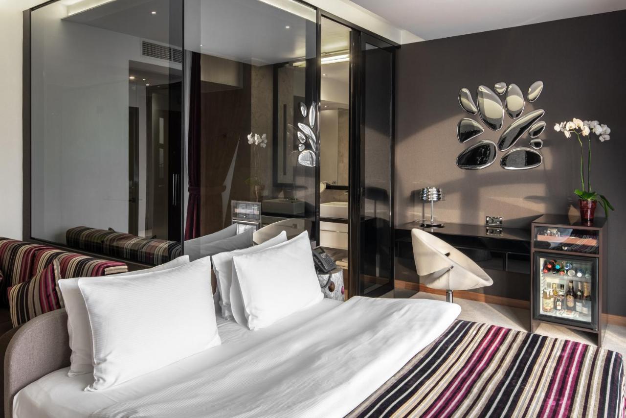 11 Mirrors Design Hotel Kyiv